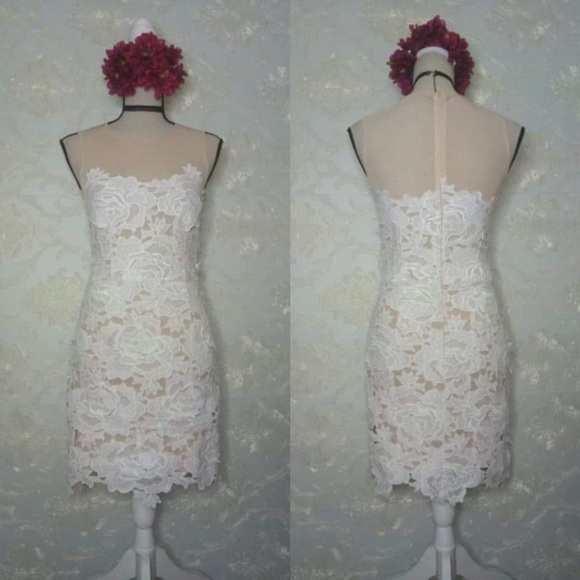 Dresses & Skirts - Elegant White Floral Lace Dress
